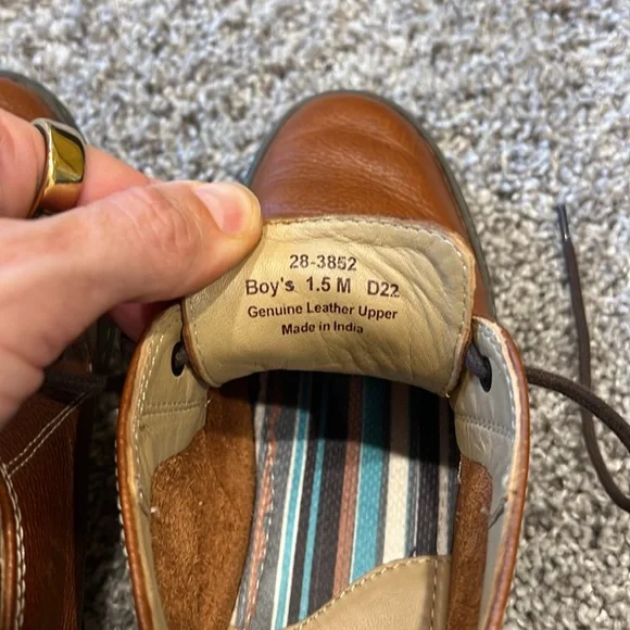 EUC Johnston & Murphy Boys McGuffey Leather Lace Up Chukka Boot Sz 1.5 - Picture 11 of 12